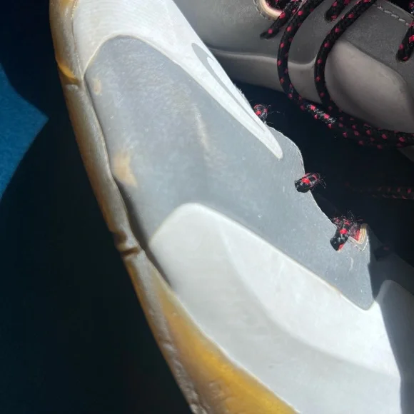 Nike Lil Penny Posite Sneakers White Gray Red 9.5 Mens - Picture 14 of 14